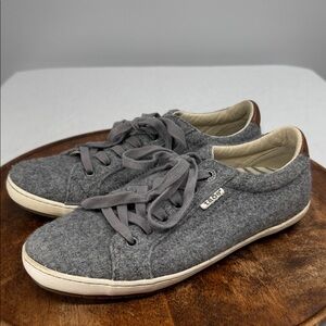 Taos Shoes Wm 9 Starburst Gray Wool Lace Up Sneakers Comfort